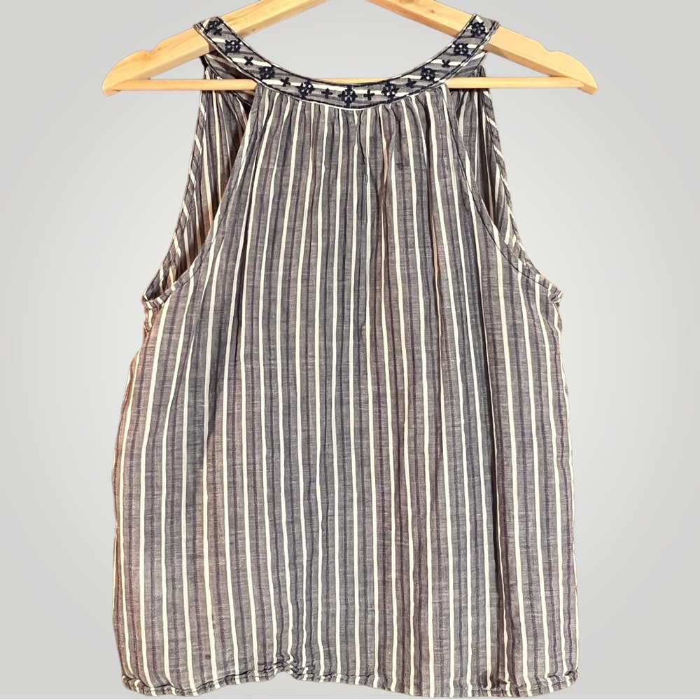 Universal Thread Striped Tank - Picture 3 of 4